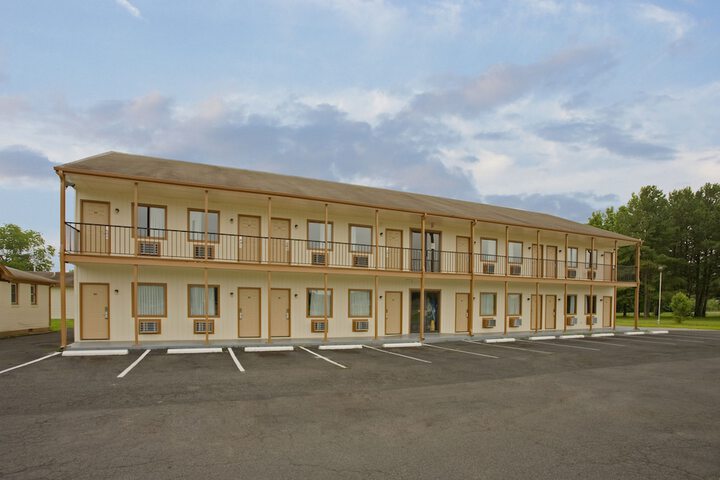 Hotel 11 of 12