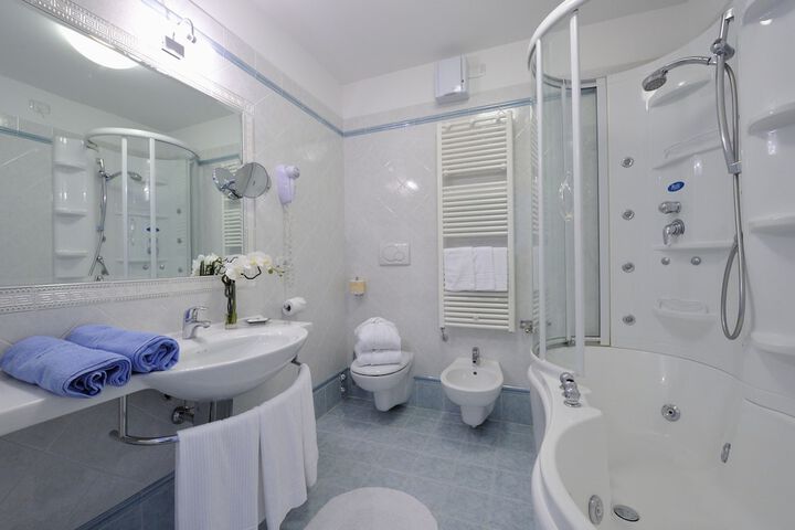 Bathroom Interior Photo