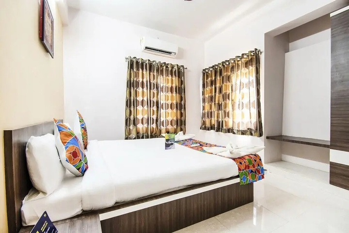FabHotel House Khas Pranaam
