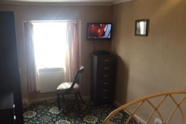 Room 43 of 58