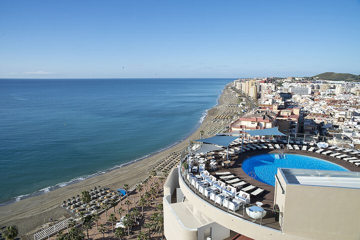 Pools & Facilities