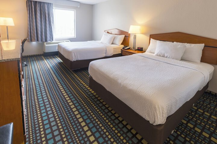 2 Double Beds (5 of 14)