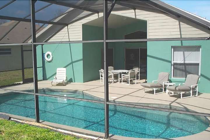 Pool 15 of 23