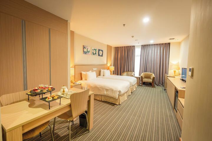 Room 98 of 184
