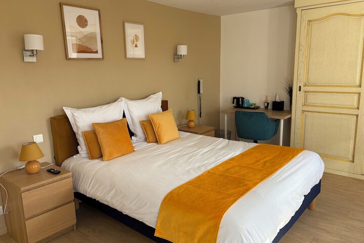 Room 14 of 39