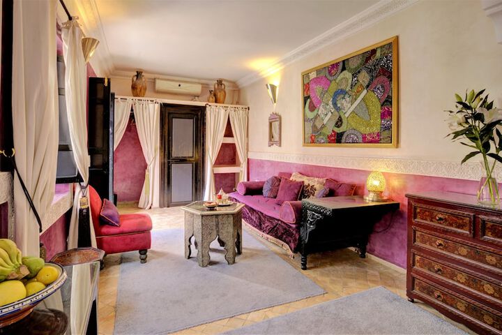 Room 16 of 42