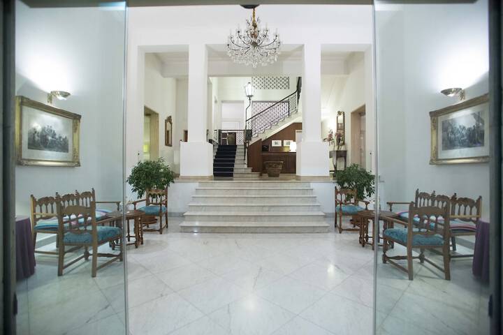 Hotel 2 of 42