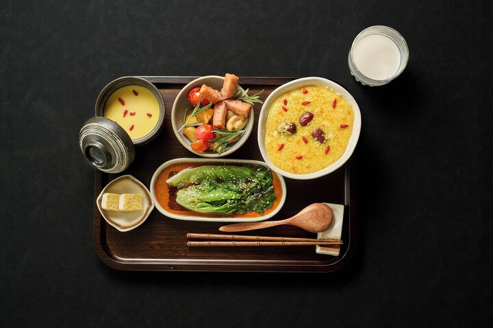Breakfast/Coffee Service 222 of 331