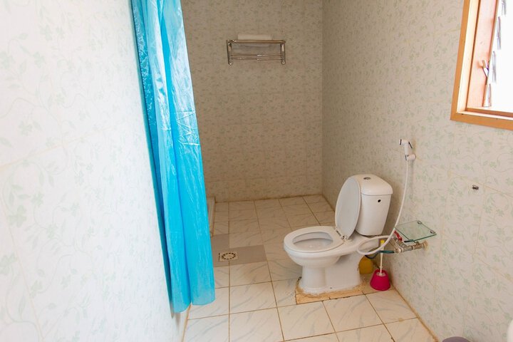 Room 15 of 19