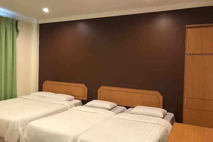 Room 12 of 47