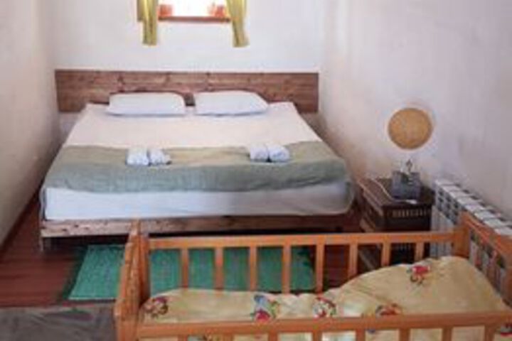 Room 12 of 26