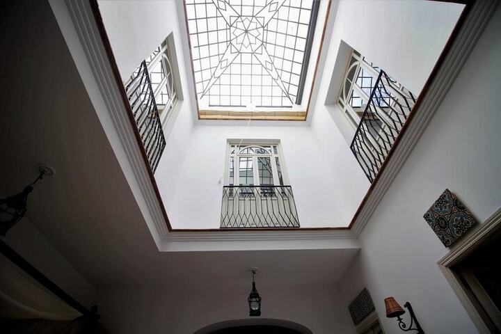 House With in Sevilla With Furnished Terrace and Wifi