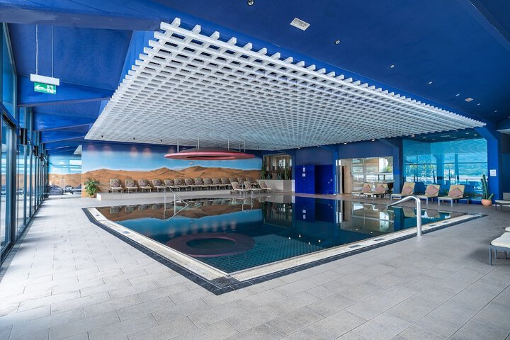 Pools & Facilities