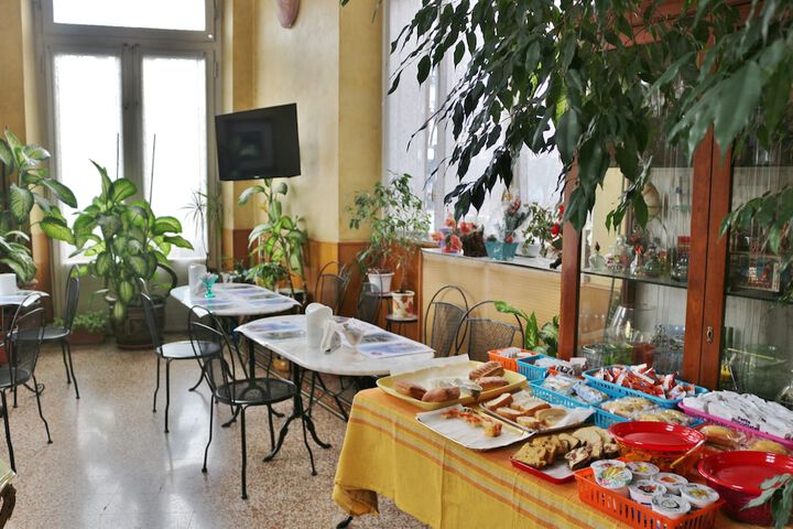 Breakfast/Coffee Service 41 of 56