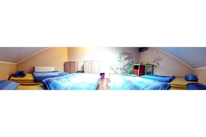 Room 22 of 65