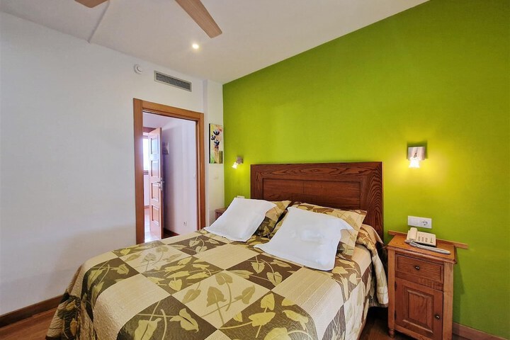 Room 5 of 31