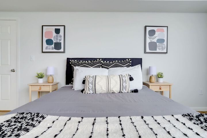 Room 148 of 195
