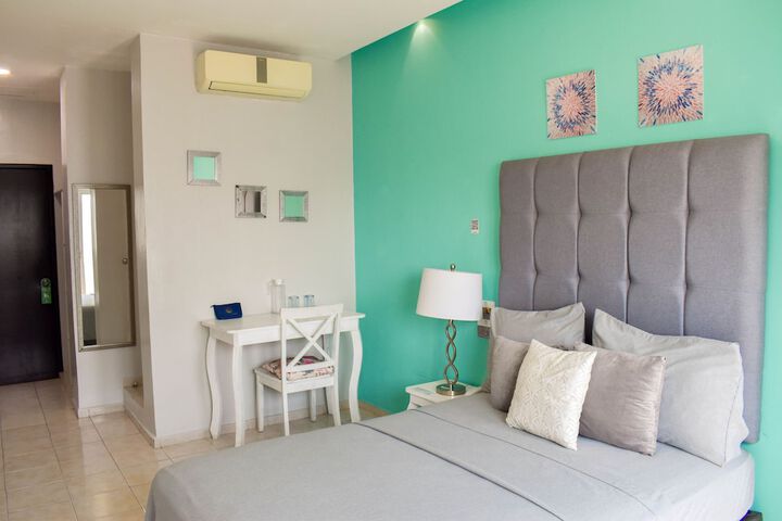 Room 42 of 97