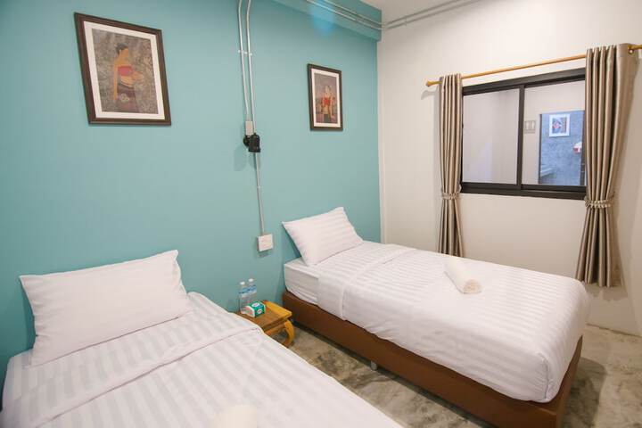 Room 4 of 53