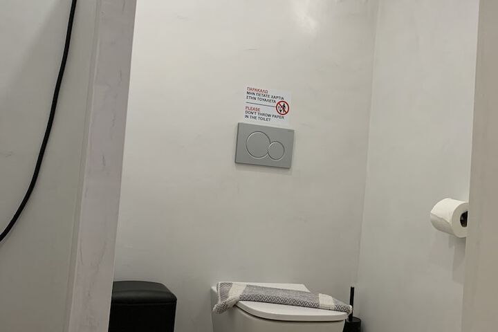 Room 57 of 79