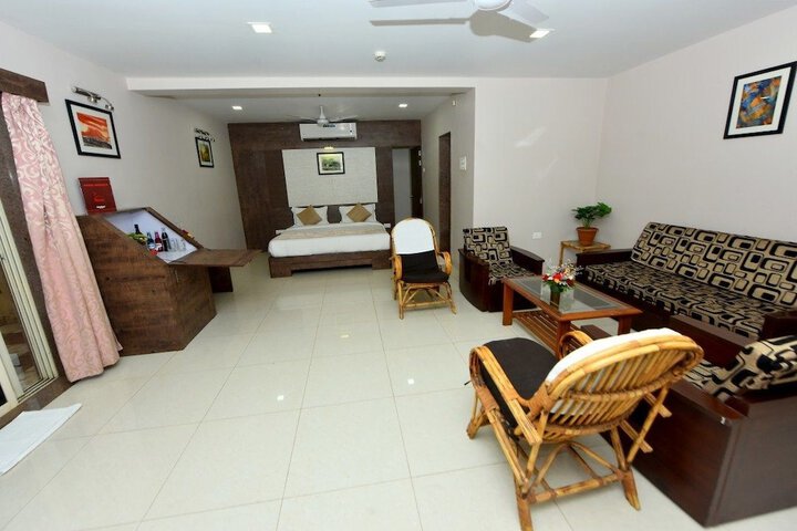 Room 36 of 73