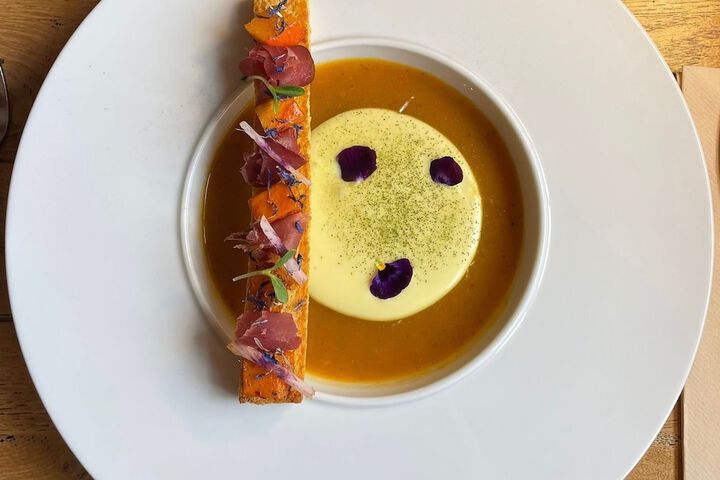 Dining 72 of 109