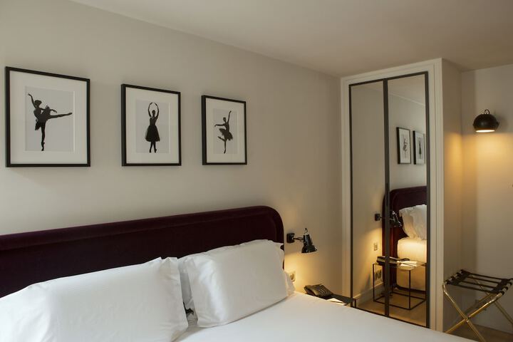 Room 8 of 89