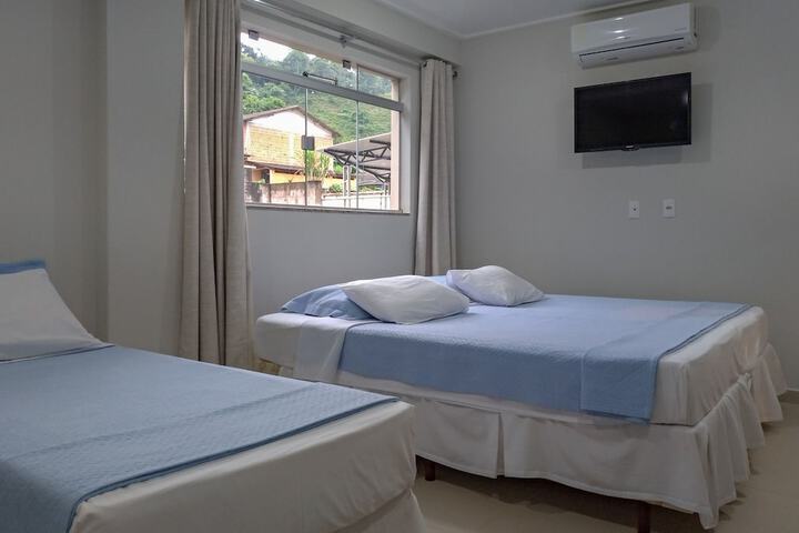 Room 28 of 60