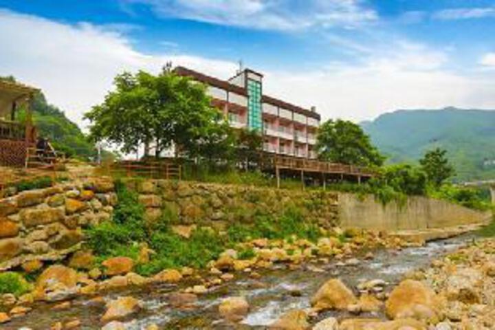 General 3 of 5