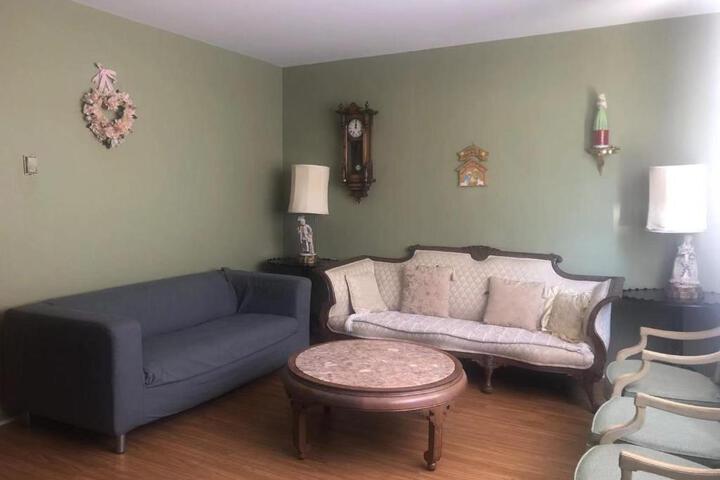 Room 2 of 11