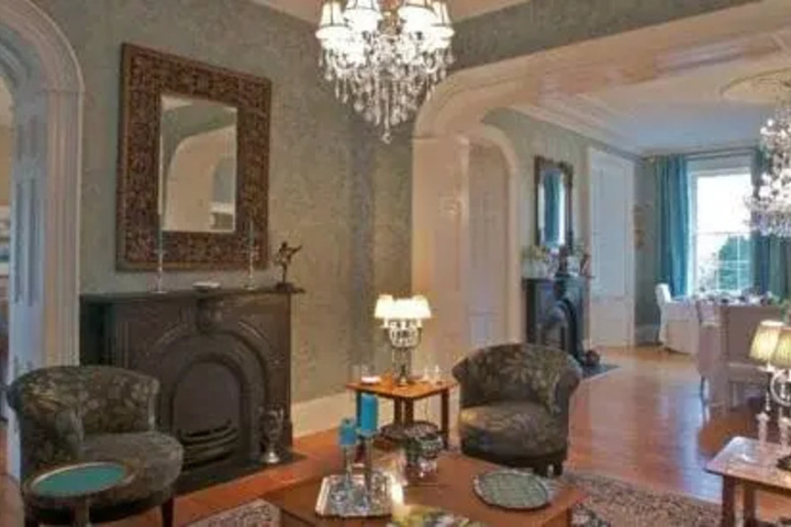 Image of Maplehurst Manor
