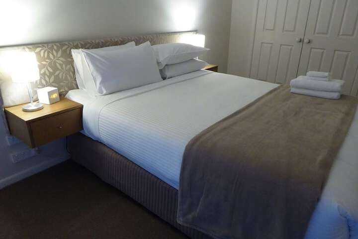 Room 9 of 92