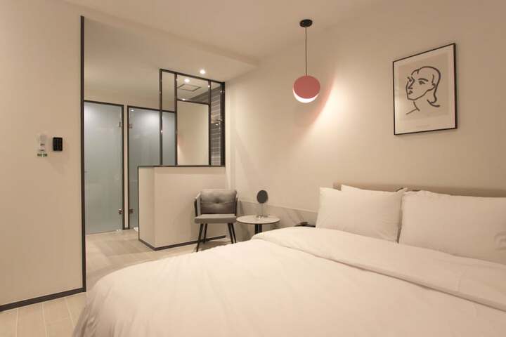 Room 3 of 59