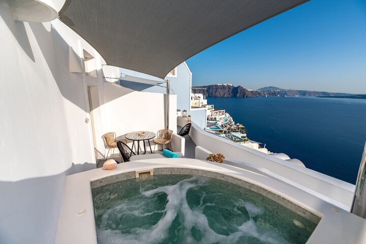 Hot Tub 43 of 59