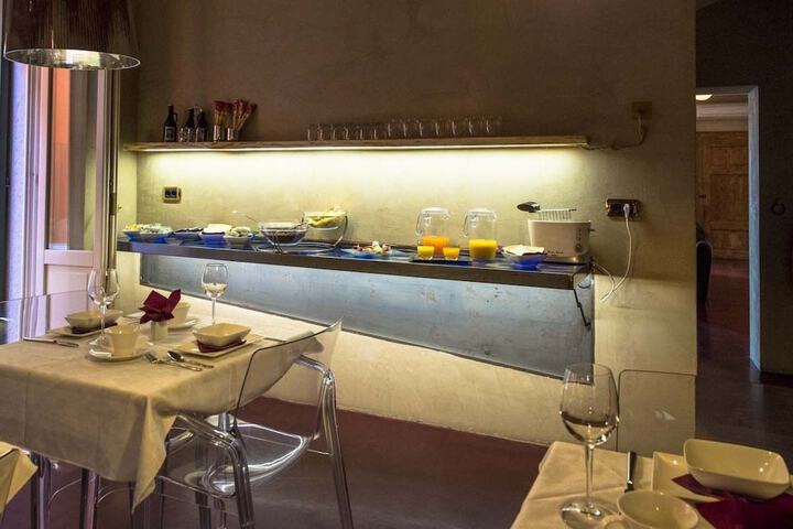 Breakfast buffet