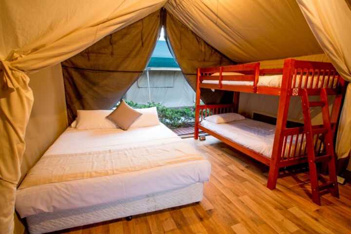 Room 3 of 63