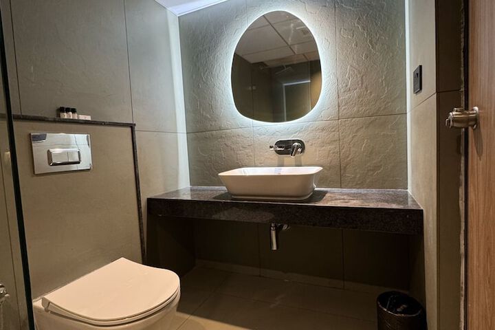 Room 19 of 28