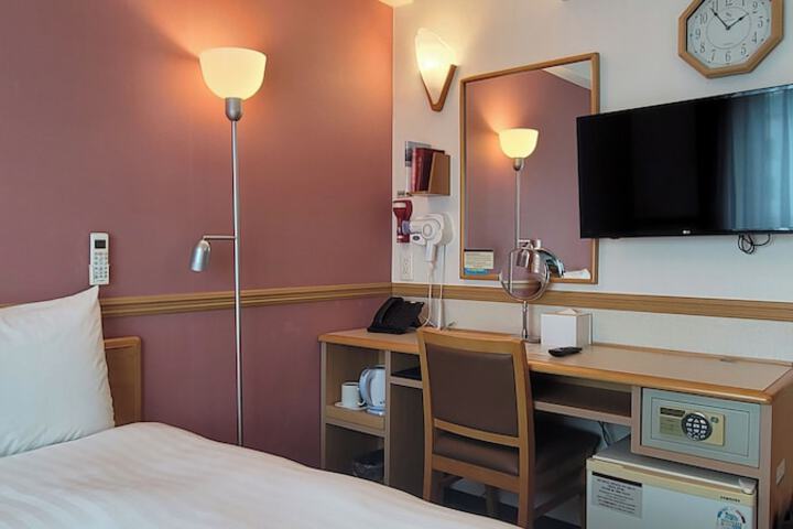 Room 21 of 40