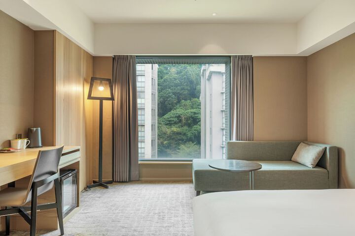 Room 36 of 108