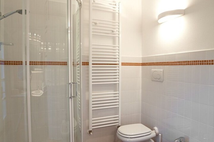 Room 17 of 26