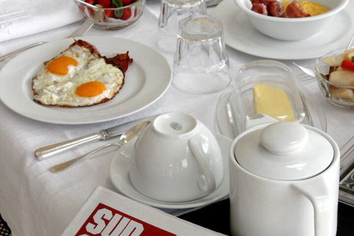 Breakfast/Coffee Service 29 of 32