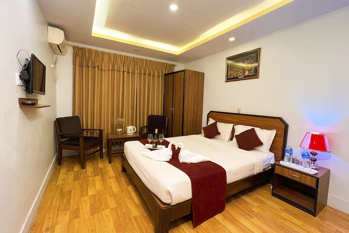 Room 10 of 44