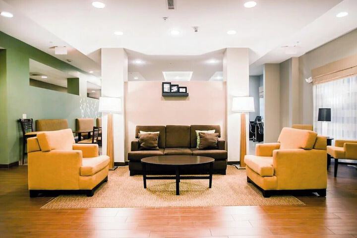 Hotel Lobby