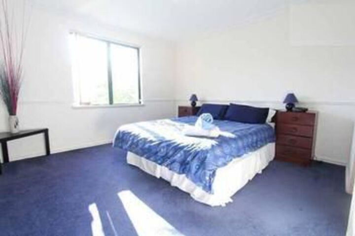 Room 50 of 94