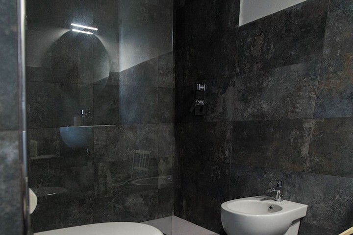 Room 12 of 22