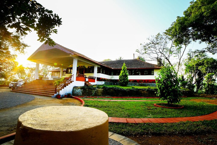 Hotel 2 of 53