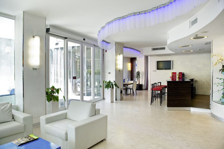 Hotel Interior 4 of 87