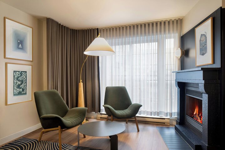 Room 20 of 76