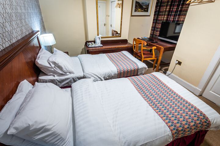 Room 11 of 21