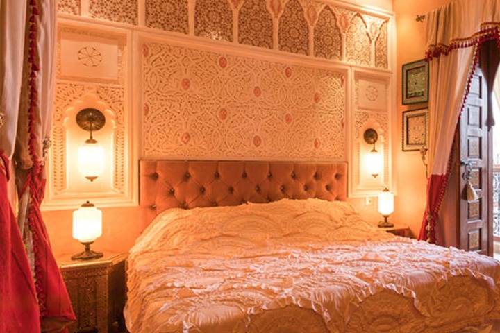 Room 25 of 188